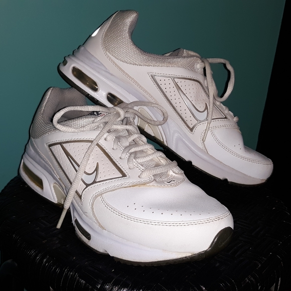 Nike Shoes - Picture 1 of 3